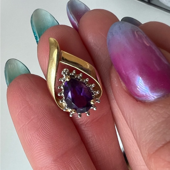 14K Gold & Amethyst Pendant - Picture 4 of 15